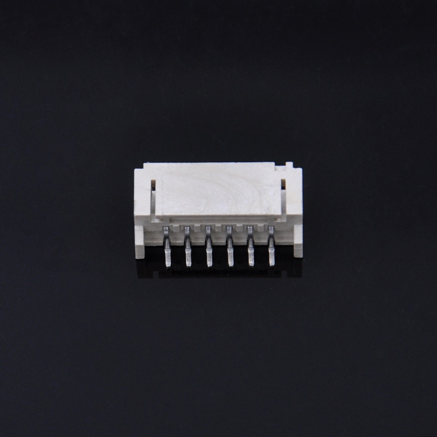 Terminal wire socket with a spacing of 2.0mm and a height of 5.7H, horizontally attached with high temperature resistant WAFER connector 2-16 pins